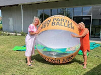 Dames met Ballen